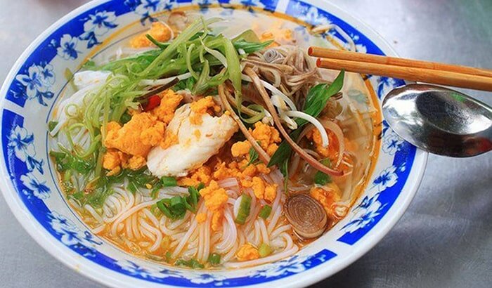 Lẩu chua sả nghệ cá nhám giàu thơm ngon Lẩu chua sả nghệ cá nhám giàu thơm ngon