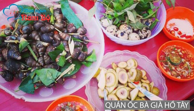 Quán có nhiều đồ ăn kèm, thích hợp để gặp gỡ bạn bè Quán có nhiều đồ ăn kèm, thích hợp để gặp gỡ bạn bè