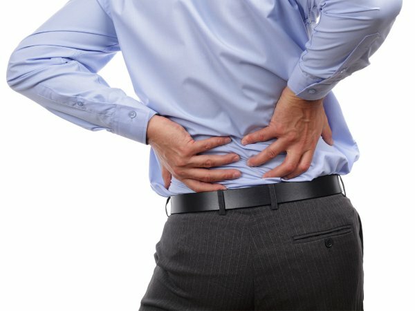 Đau ở vùng thắt lưng là triệu chứng của bệnh gai cột sống triệu chứng của bệnh gai cột sống 1