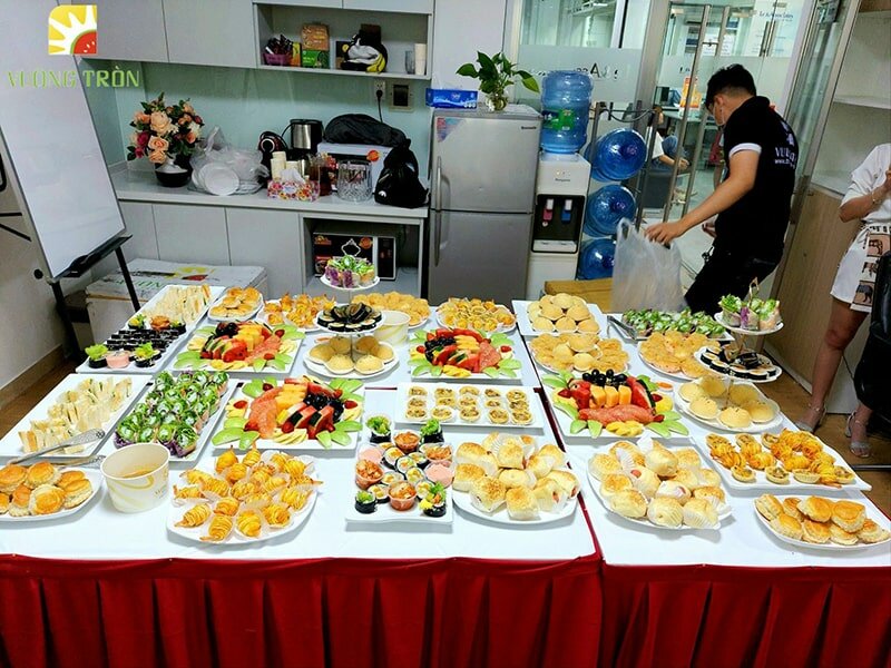 Nghiên cứu và tìm hiểu khách hàng kĩ lưỡng để tư vấn giải pháp tiệc phù hợp nhất Nghiên cứu và tìm hiểu khách hàng kĩ lưỡng để tư vấn giải pháp tiệc phù hợp nhất