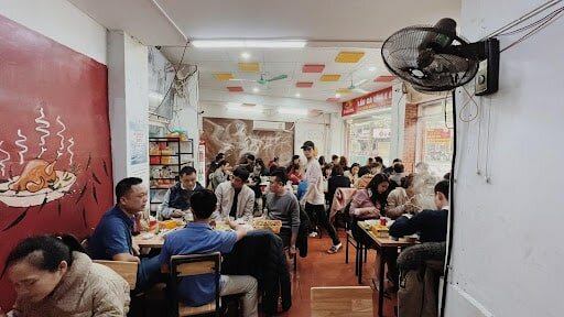 Review chi tiết quán lẩu gà lá é Thắng Béo “ngon xỉu”, đông nghịt khách