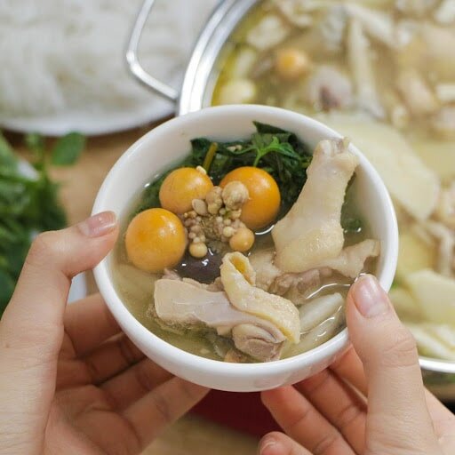 Review chi tiết quán lẩu gà lá é Thắng Béo “ngon xỉu”, đông nghịt khách