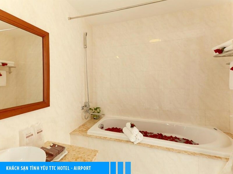 Khách sạn tình yêu Vivian Saigon Hotel