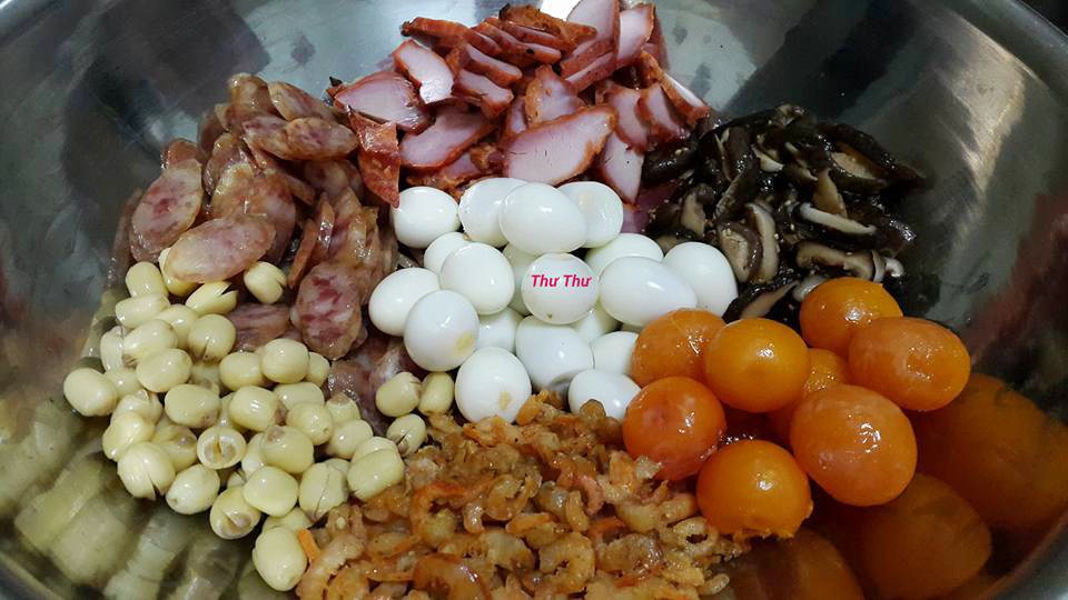 Xôi thập cẩm lá sen cho cuối tuần 1